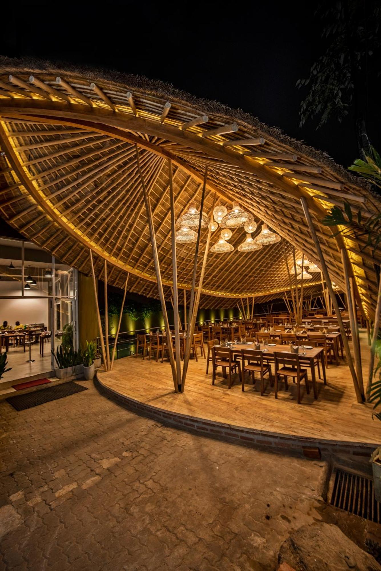 White Moon Resort Gampaha Ngoại thất bức ảnh